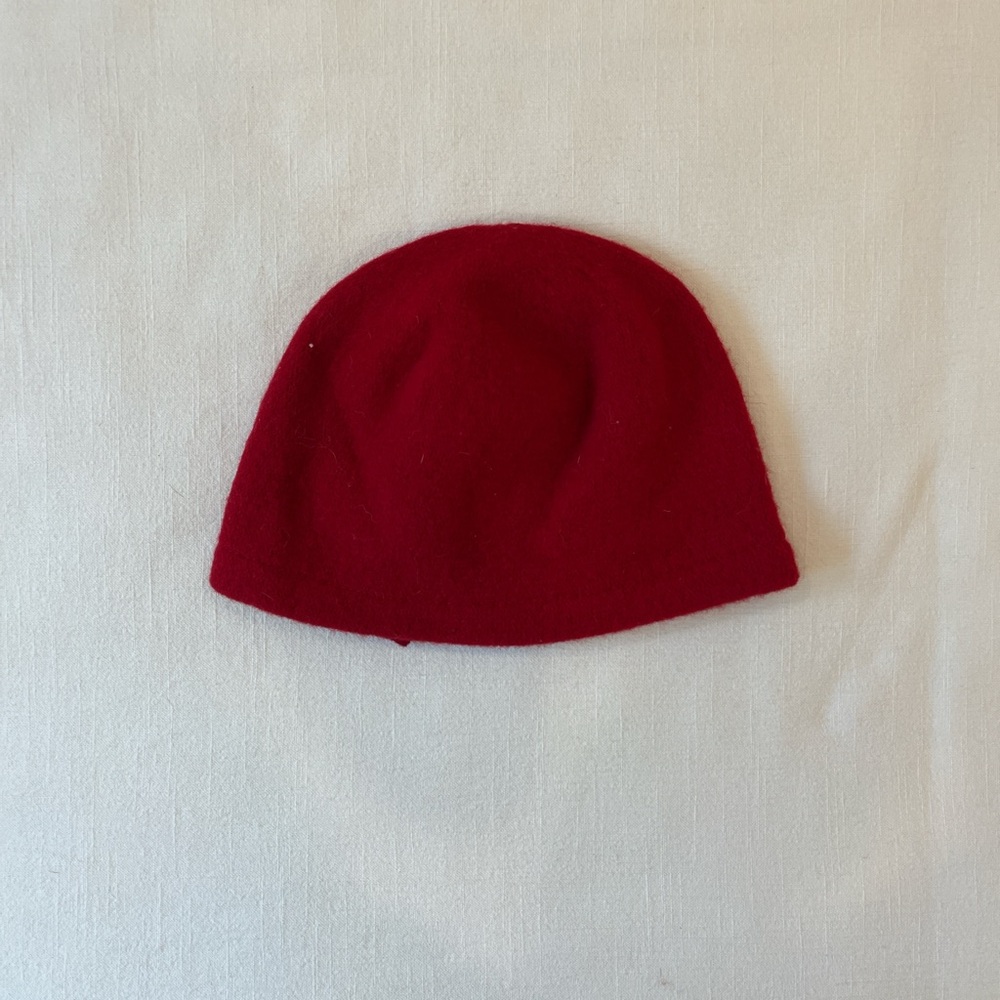 Red bow hat - Picture 2 of 3